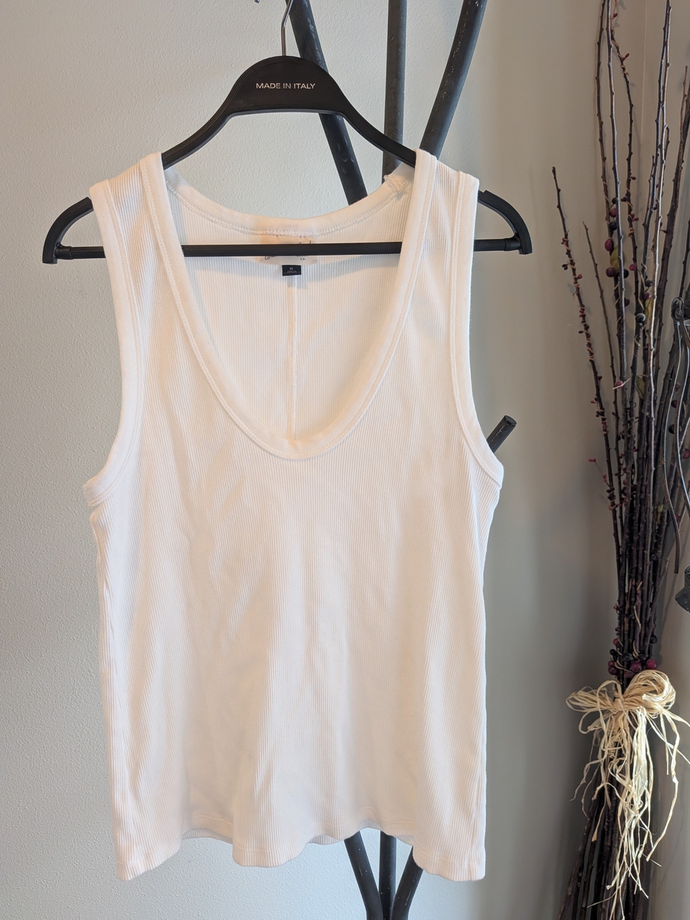 Universal Thread White Ribbed Scoop Neck Tank